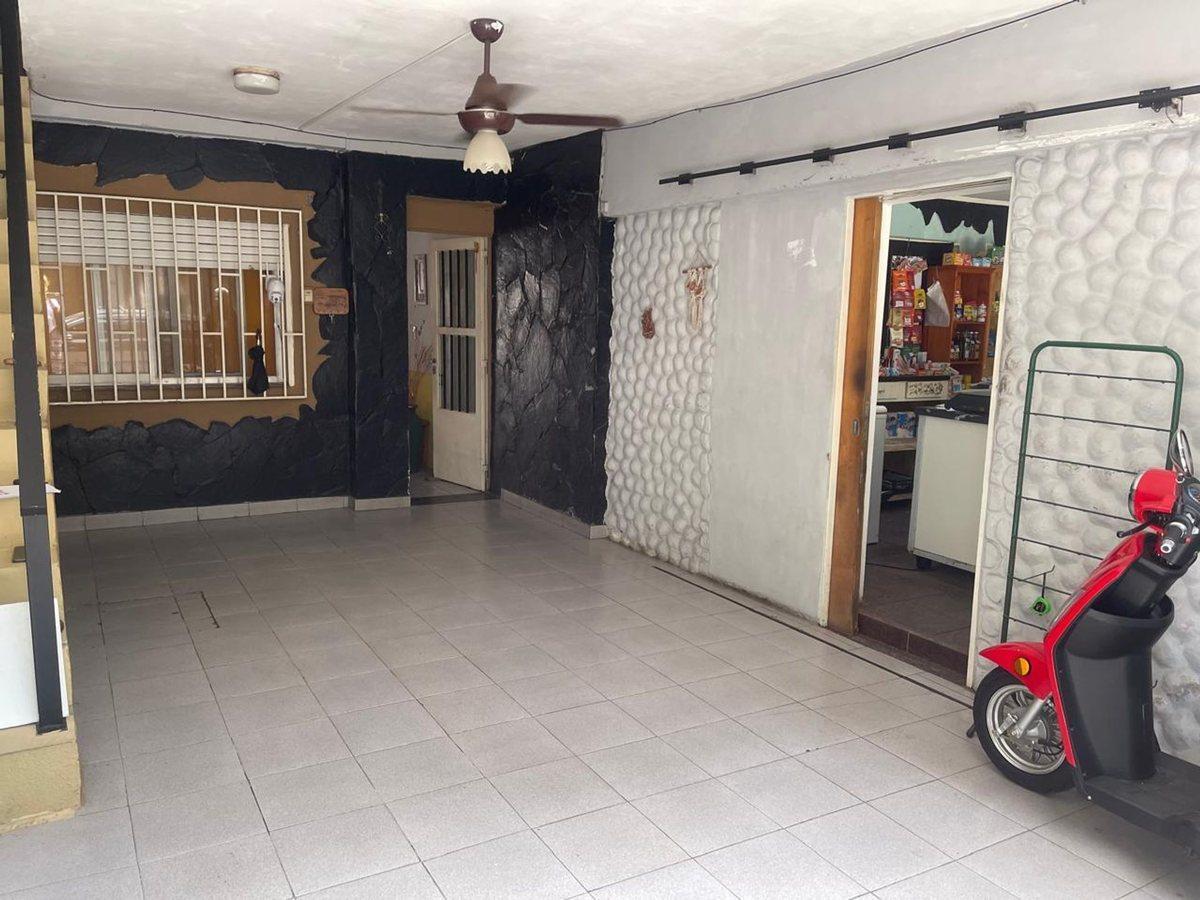 Foto de Venta dos casas en una con local comercial, imagen 2