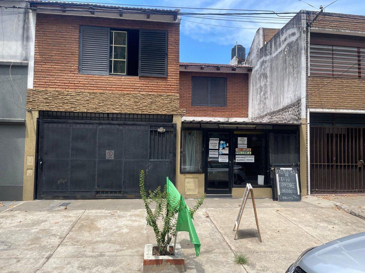 Foto de Venta dos casas en una con local comercial, imagen 1