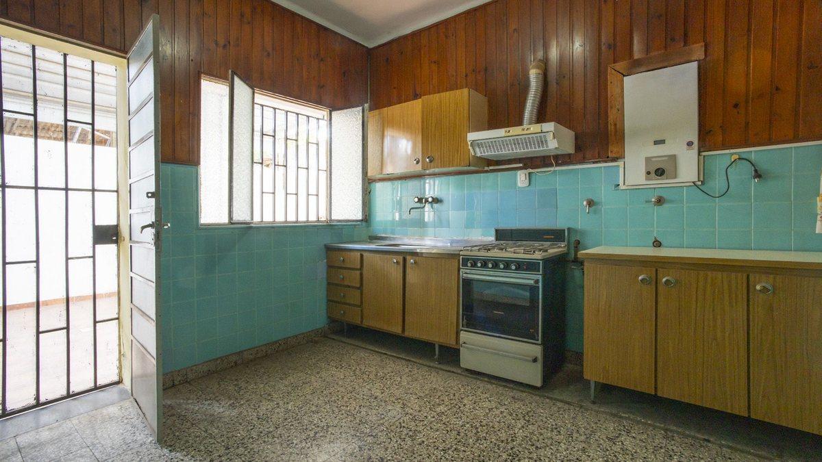 Foto de CASA DE TRES DORMITORIOS, PATIO Y COCHERA, imagen 5