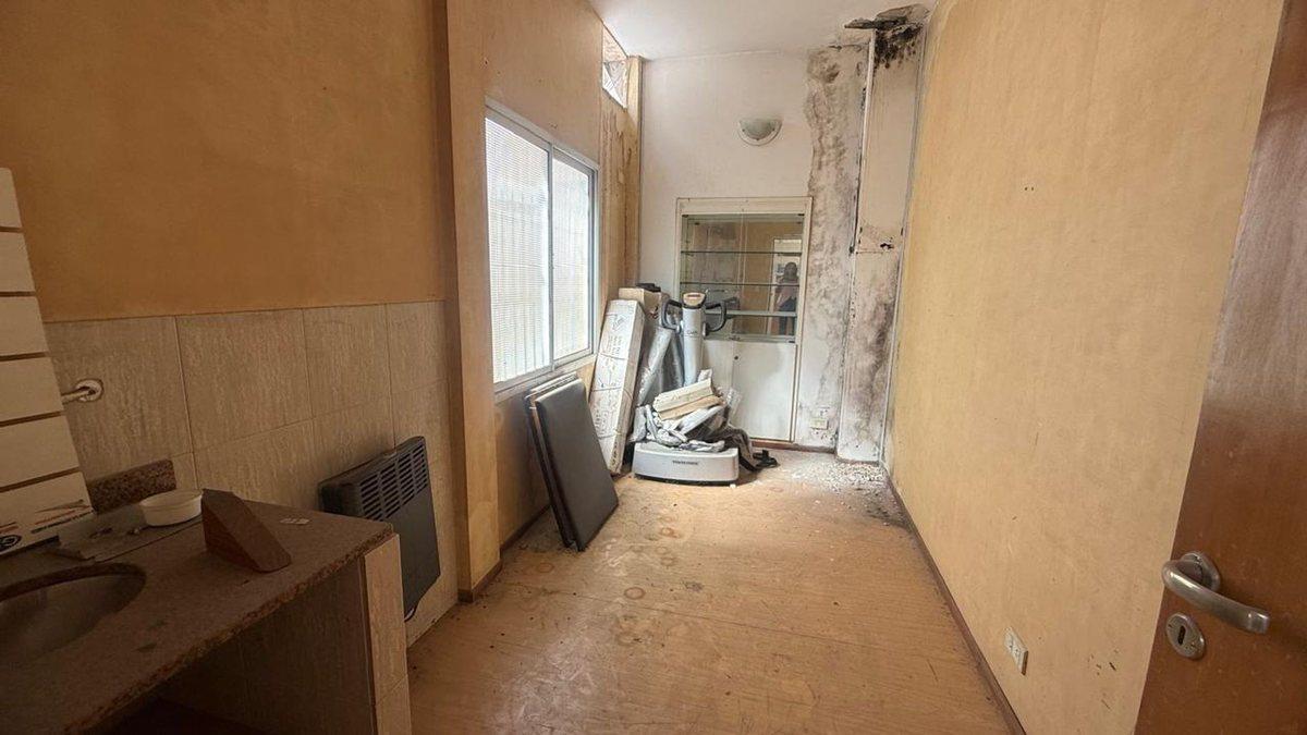 Foto de LOCAL EN VENTA BARRIO ABASTO, imagen 3