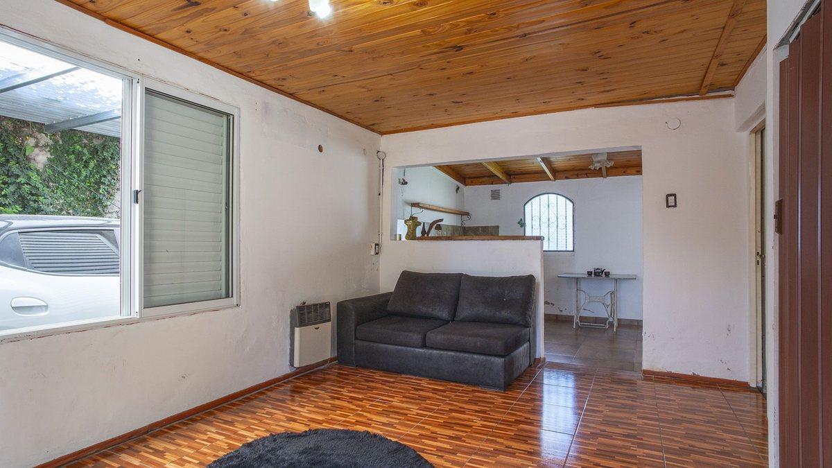 Foto de VENTA/CASA AMUEBLADA CON PILETA - SAN LORENZO, imagen 2