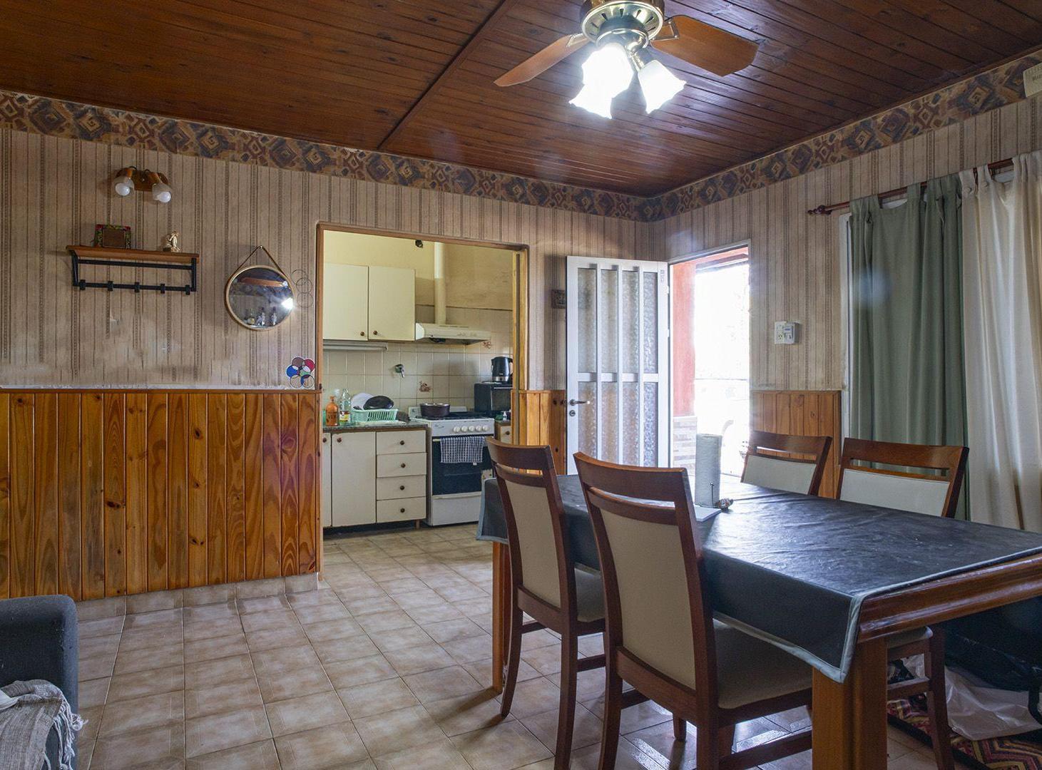 Foto de Casa sobre Blvd. Teruggi, imagen 1