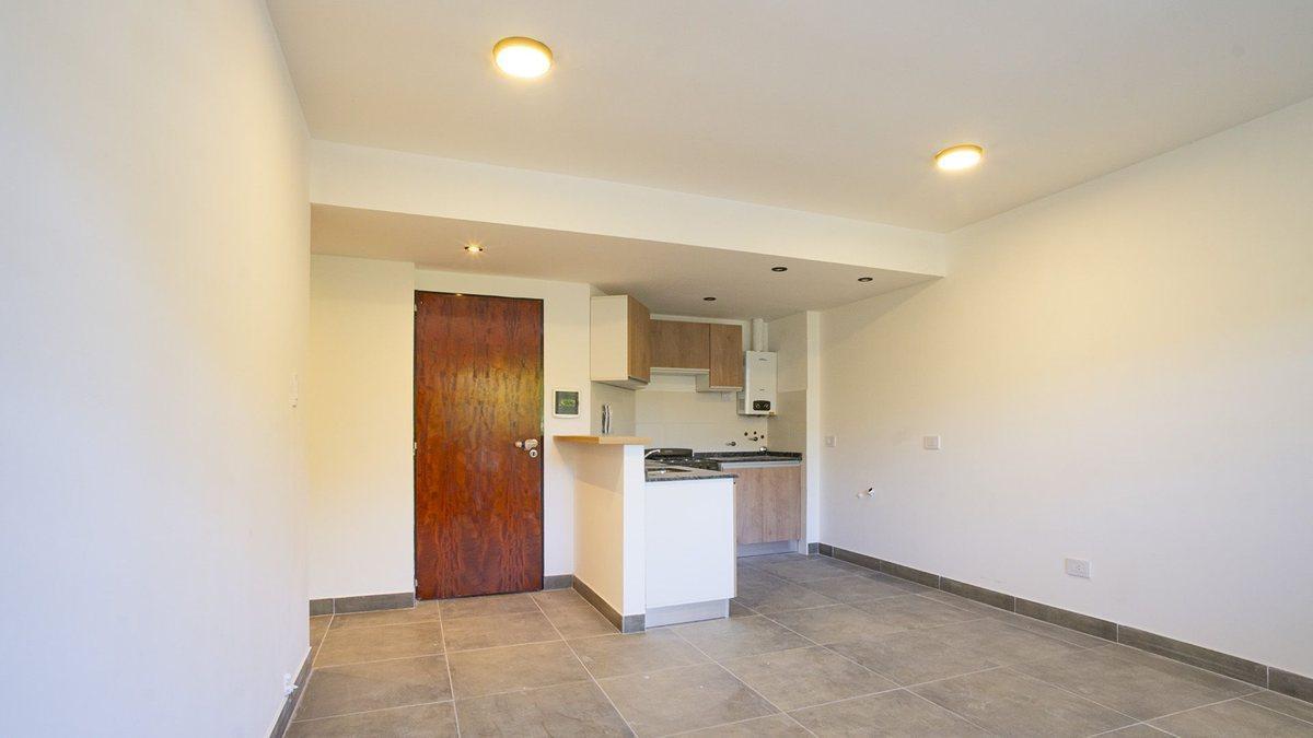 Foto de DEPTO EN VENTA UN DORMITORIO AL FRENTE, imagen 1