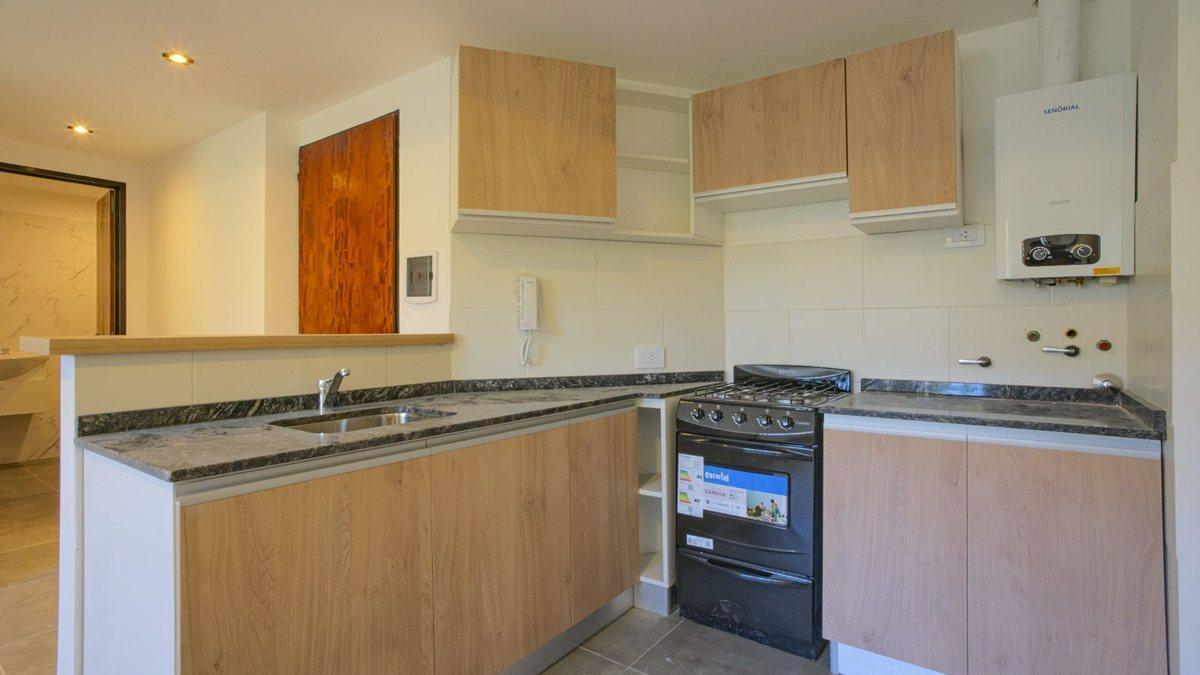 Foto de DEPTO EN VENTA UN DORMITORIO AL FRENTE, imagen 2