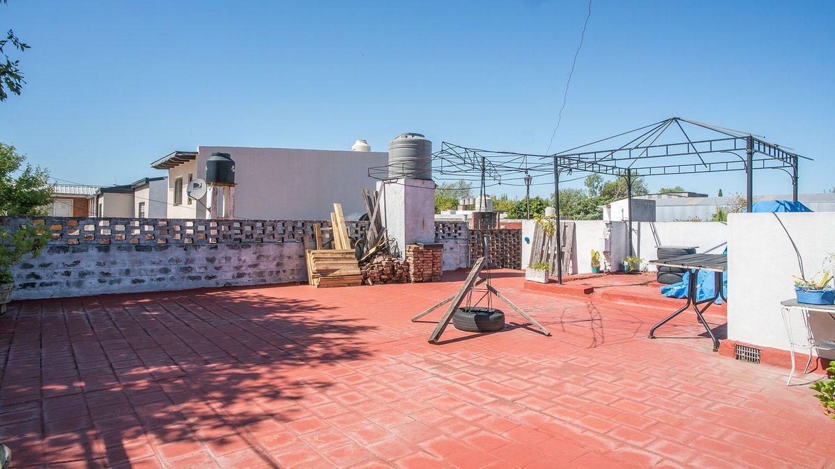 Foto de CASA EN VENTA 2 DORMITORIOS EN LA FLORIDA, imagen 2