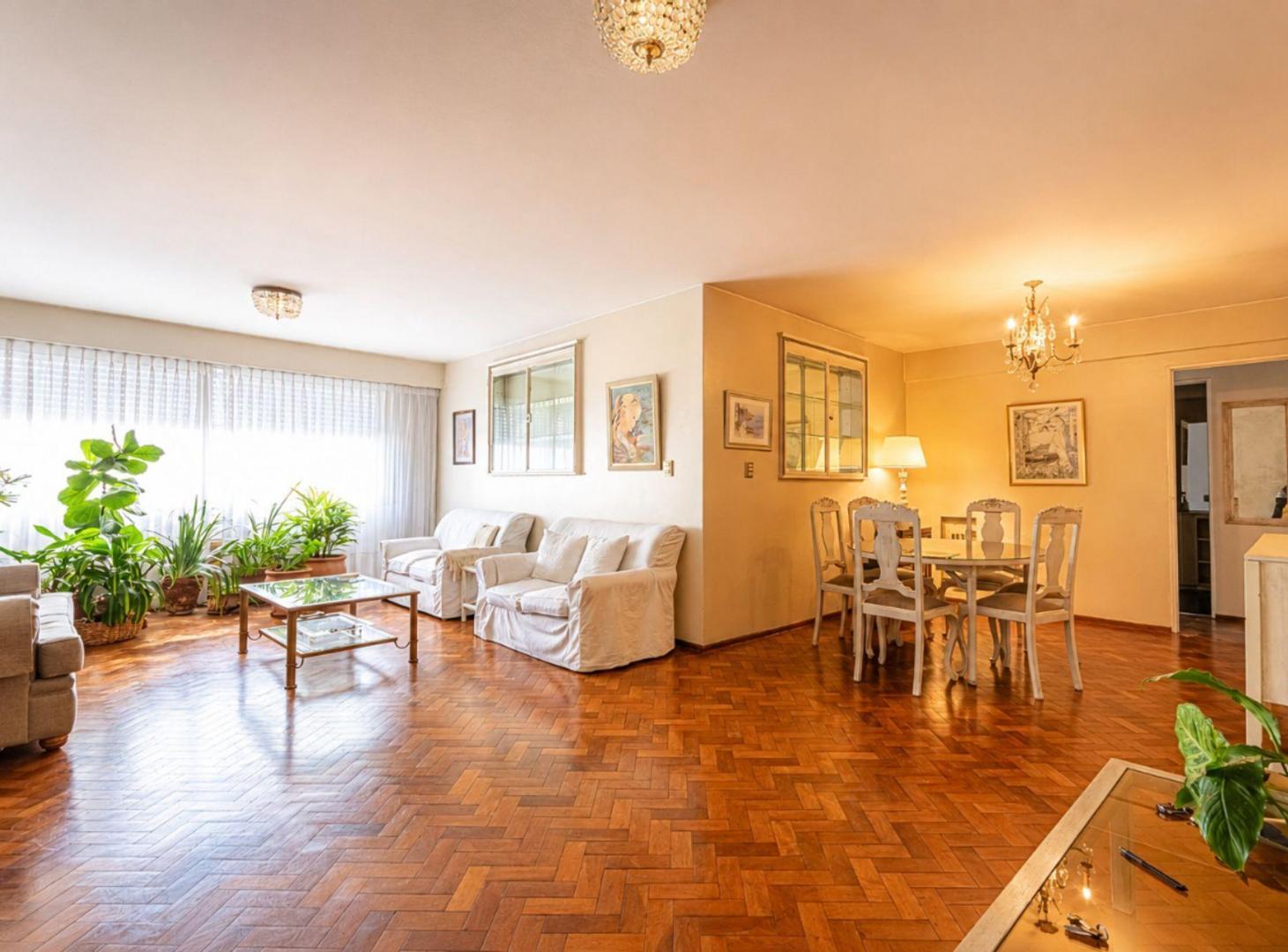 Foto de SEMIPISO EN VENTA 3 DORMITORIOS Y COCHERA CENTRO., imagen 1