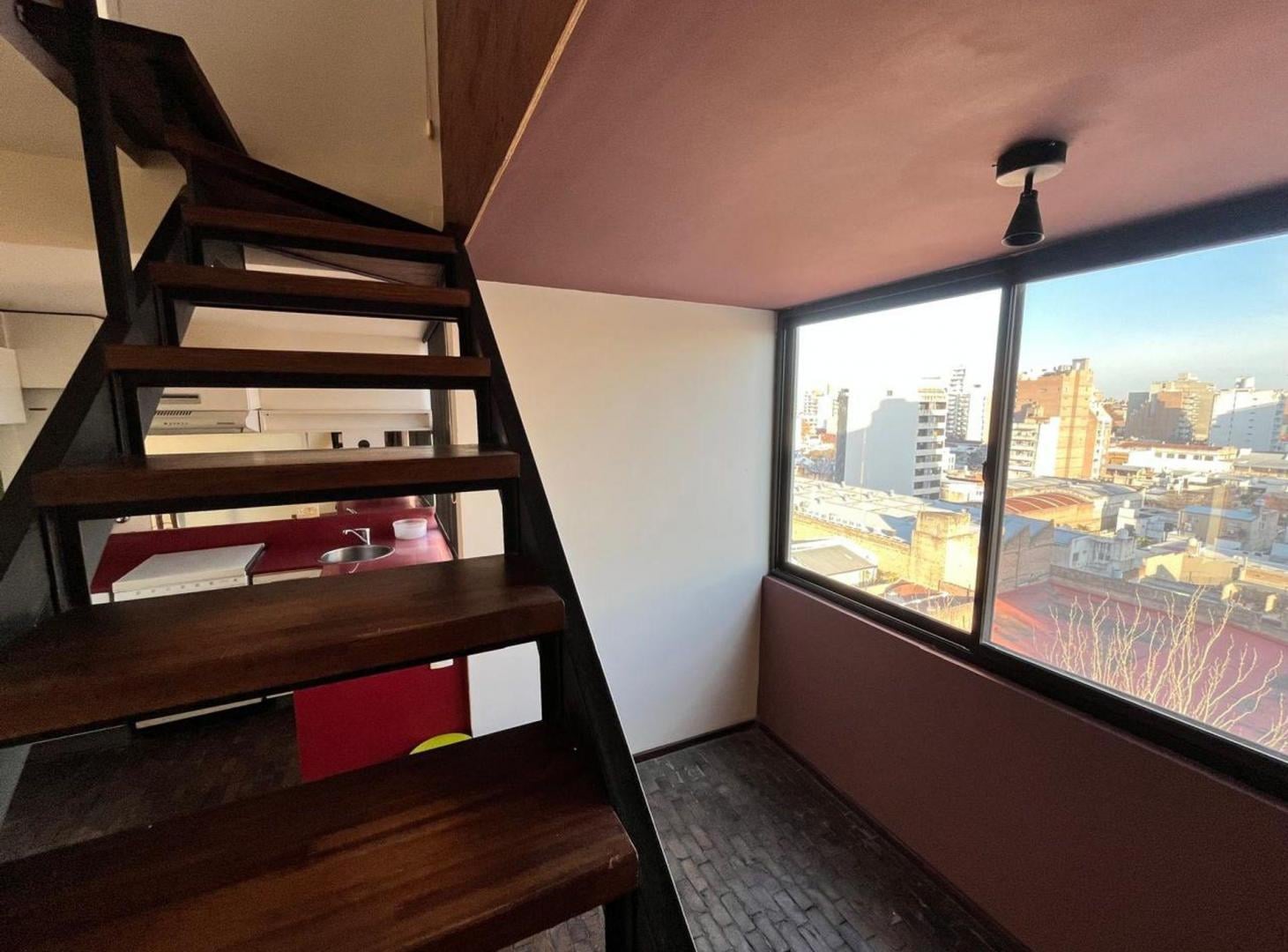 Foto de DUPLEX EN VENTA CON GRAN BALCON Y PARRILLERO. GAS, imagen 3