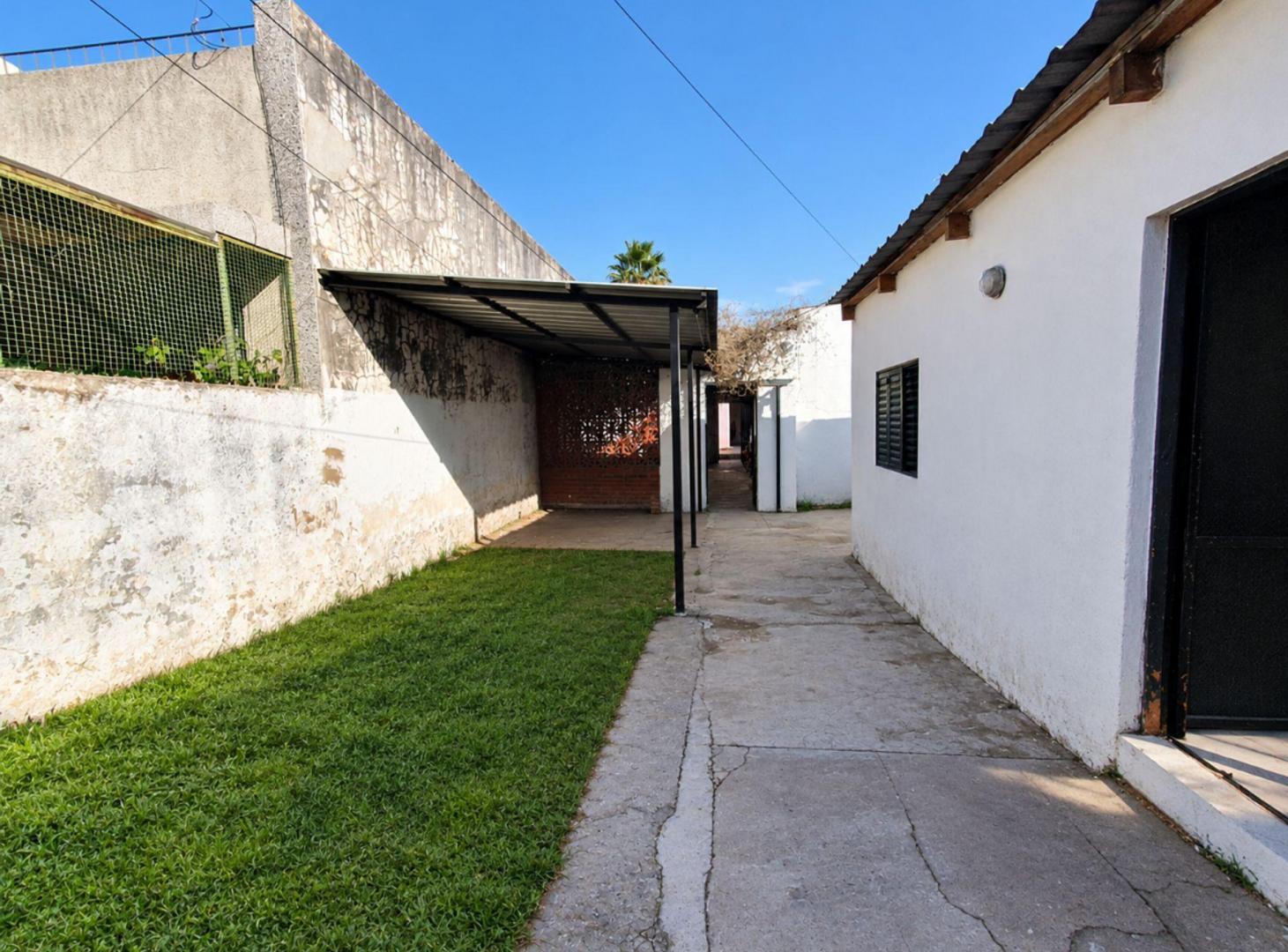 Foto de CASA EN VENTA 3 AMBIENTES - BARRIO INDUSTRIAL, imagen 1