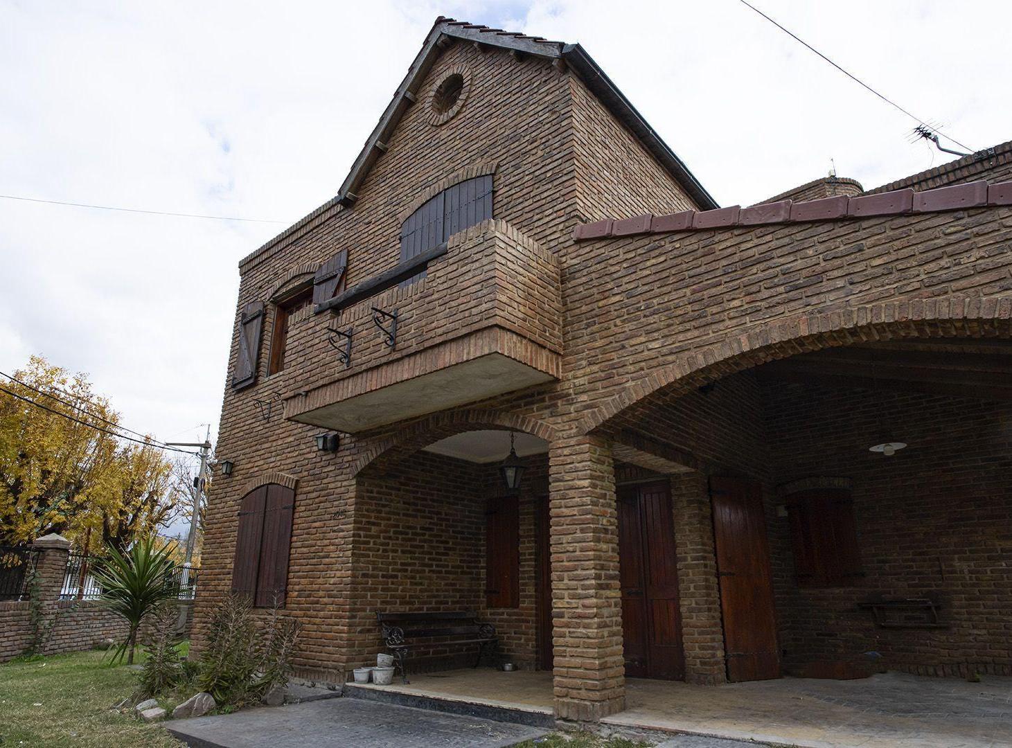 Foto de VENTA CASA 3 DORMITORIOS EN ZAVALLA, imagen 1