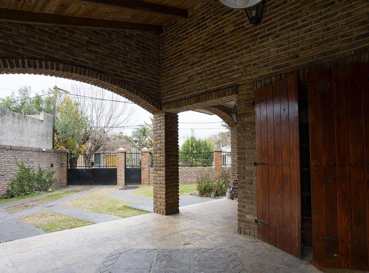 Foto de VENTA CASA 3 DORMITORIOS EN ZAVALLA, imagen 3