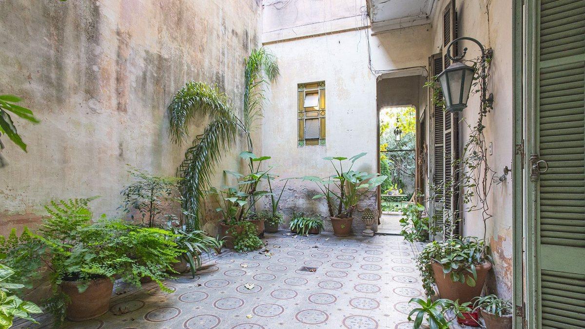 Foto de VENTA - IMPONENTE CASA EN CENTRO HISTÓRICO, imagen 2