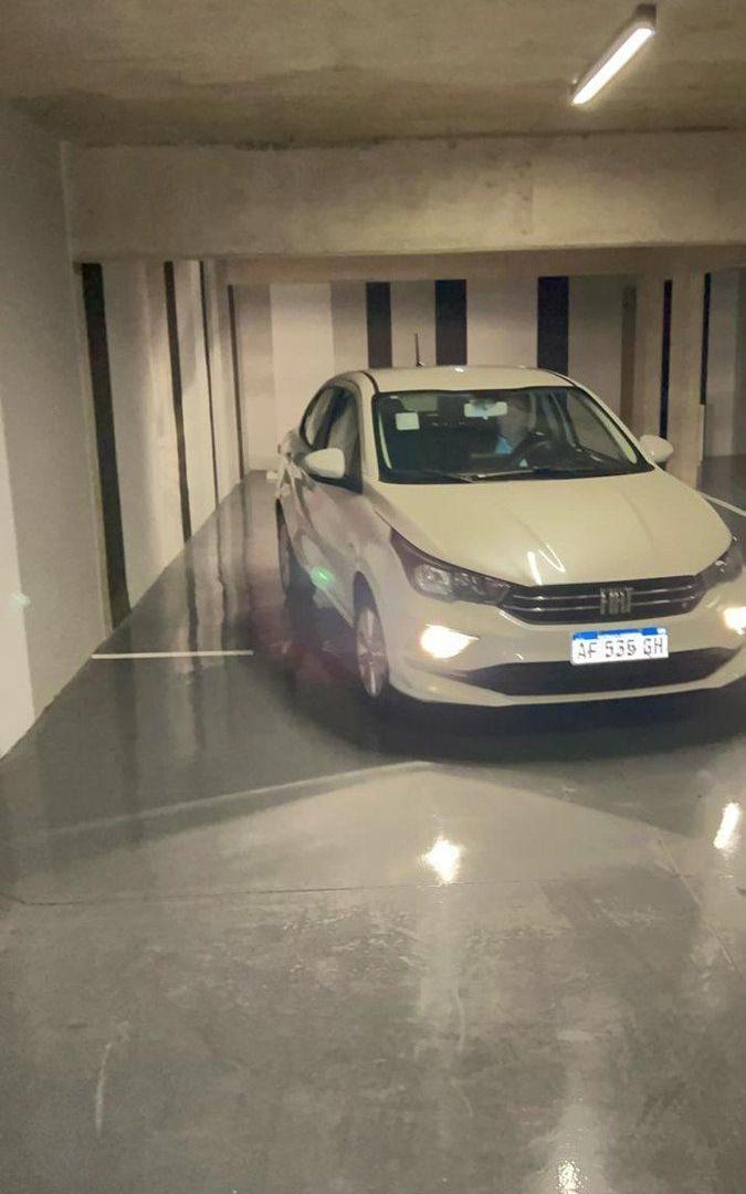 Foto de Venta cochera doble zona río, imagen 1