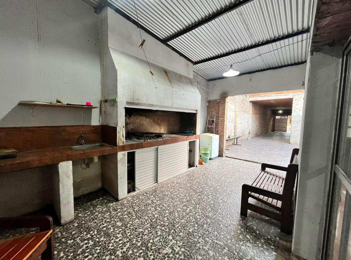 Foto de CASA 3 DORMITORIOS VENTA BARRIO BELGRANO COCHERA, imagen 1