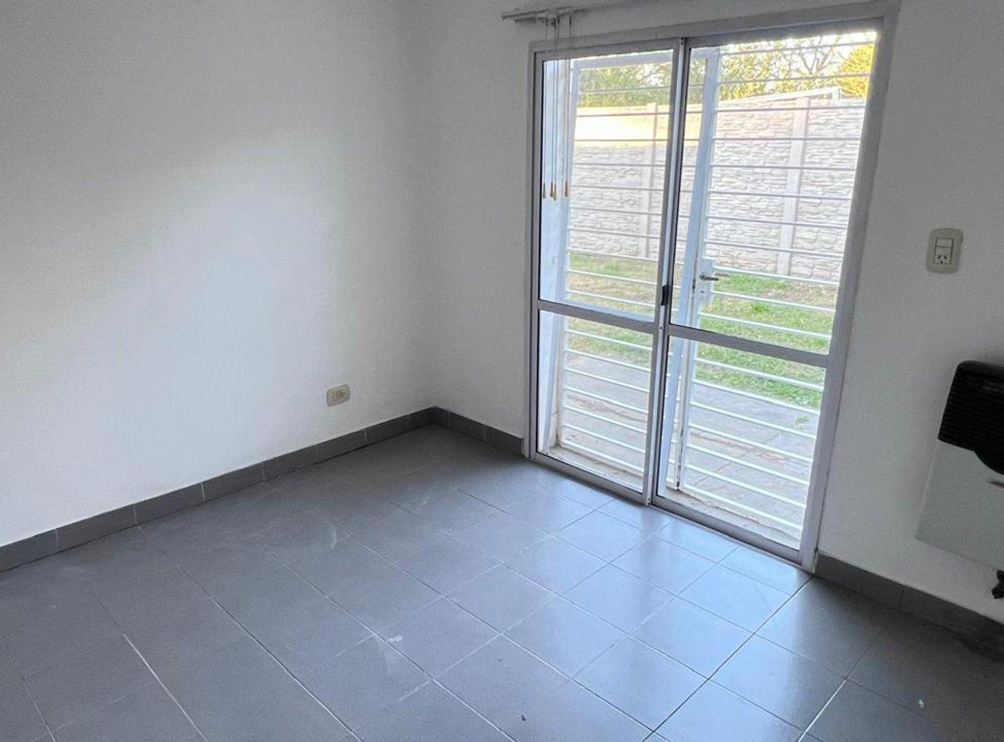Foto de CASA EN ALQUILER DE 2 DORMIS CON PISCINA Y PARQUE, imagen 5