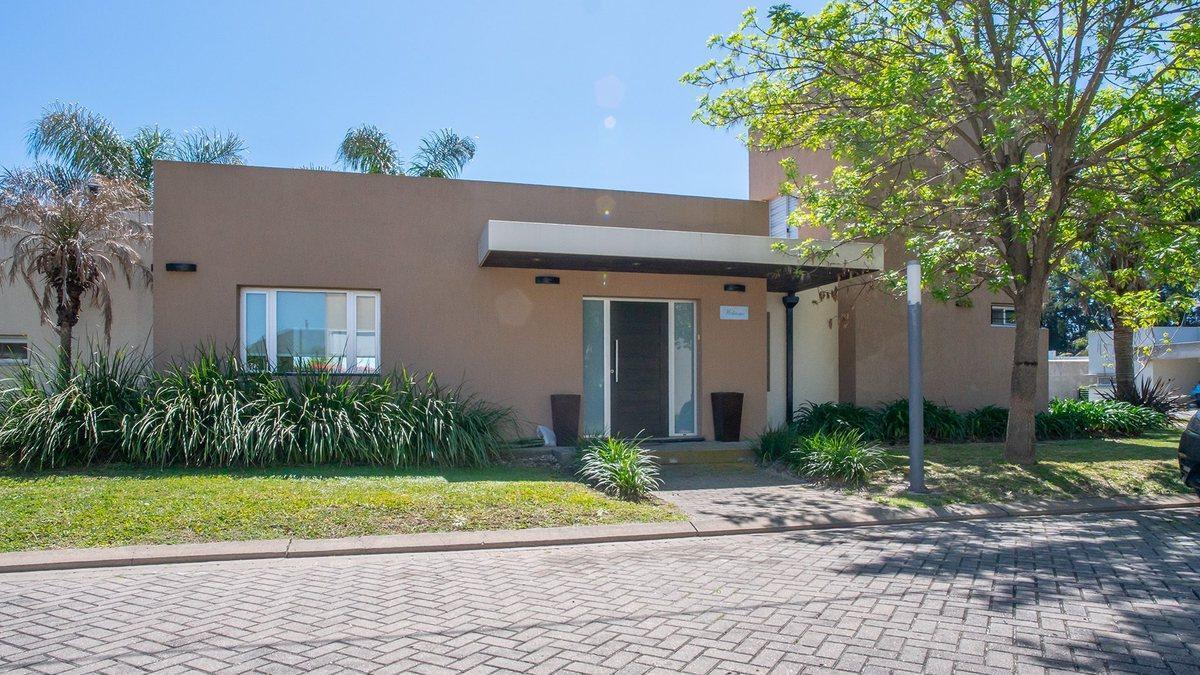 Foto de Casa en venta en Barrio cerrado La Antonella, imagen 3