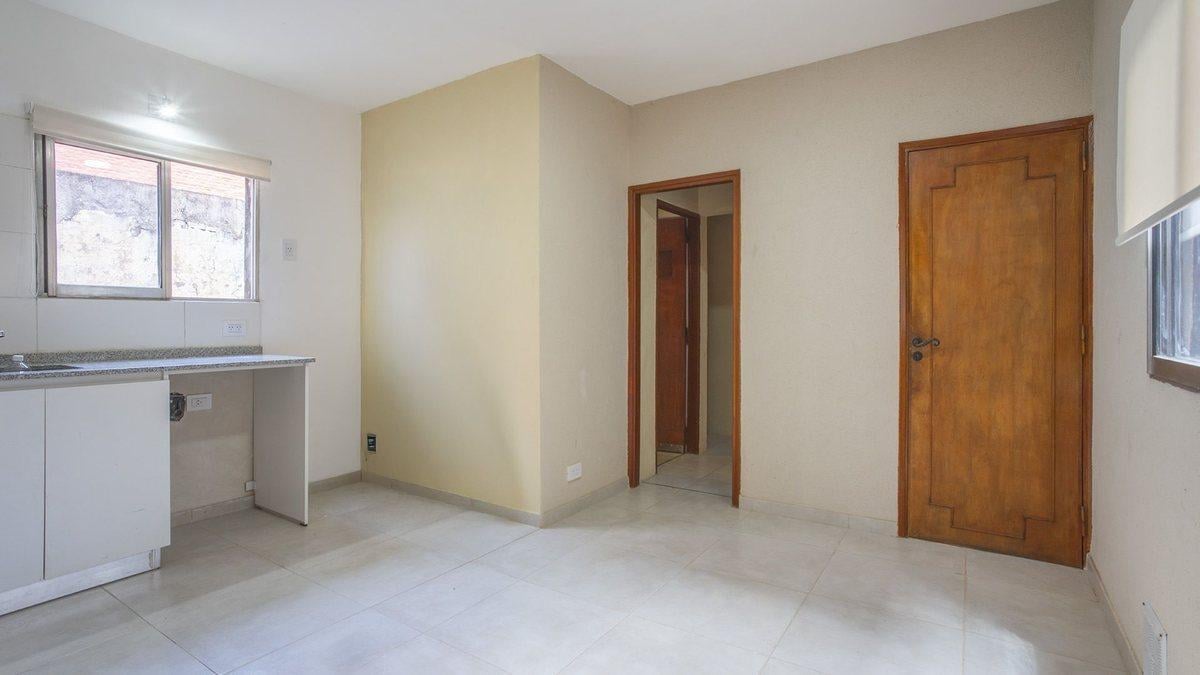 Foto de VENTA PH 2 DORMITORIOS QUINCHO PATIO RECICLADO, imagen 1