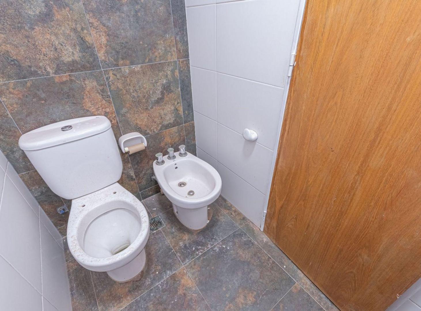 Foto de VENTA DPTO 2 DORMITORIOS C/COCHERA APTO CRÉDITO, imagen 4