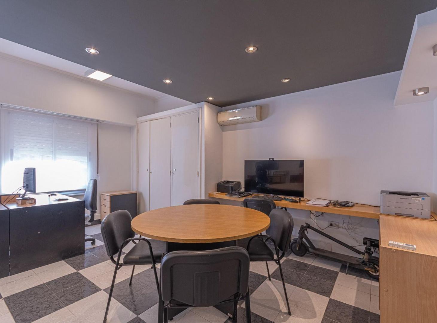 Foto de VENTA OFICINAS EN PLENO CENTRO DE ROSARIO, imagen 2