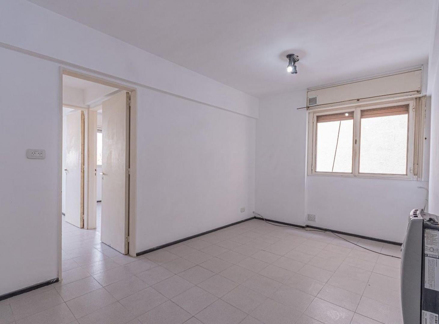 Foto de VENTA DEPARTAMENTO 2 DORMIT. CON COCHERA - CENTRO, imagen 1