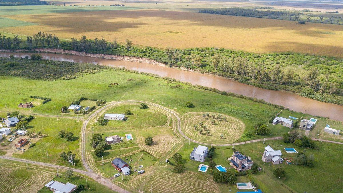 Foto de VENTA LOTE DE 944m2 EN SOLARES DEL NORTE-OLIVEROS, imagen 1