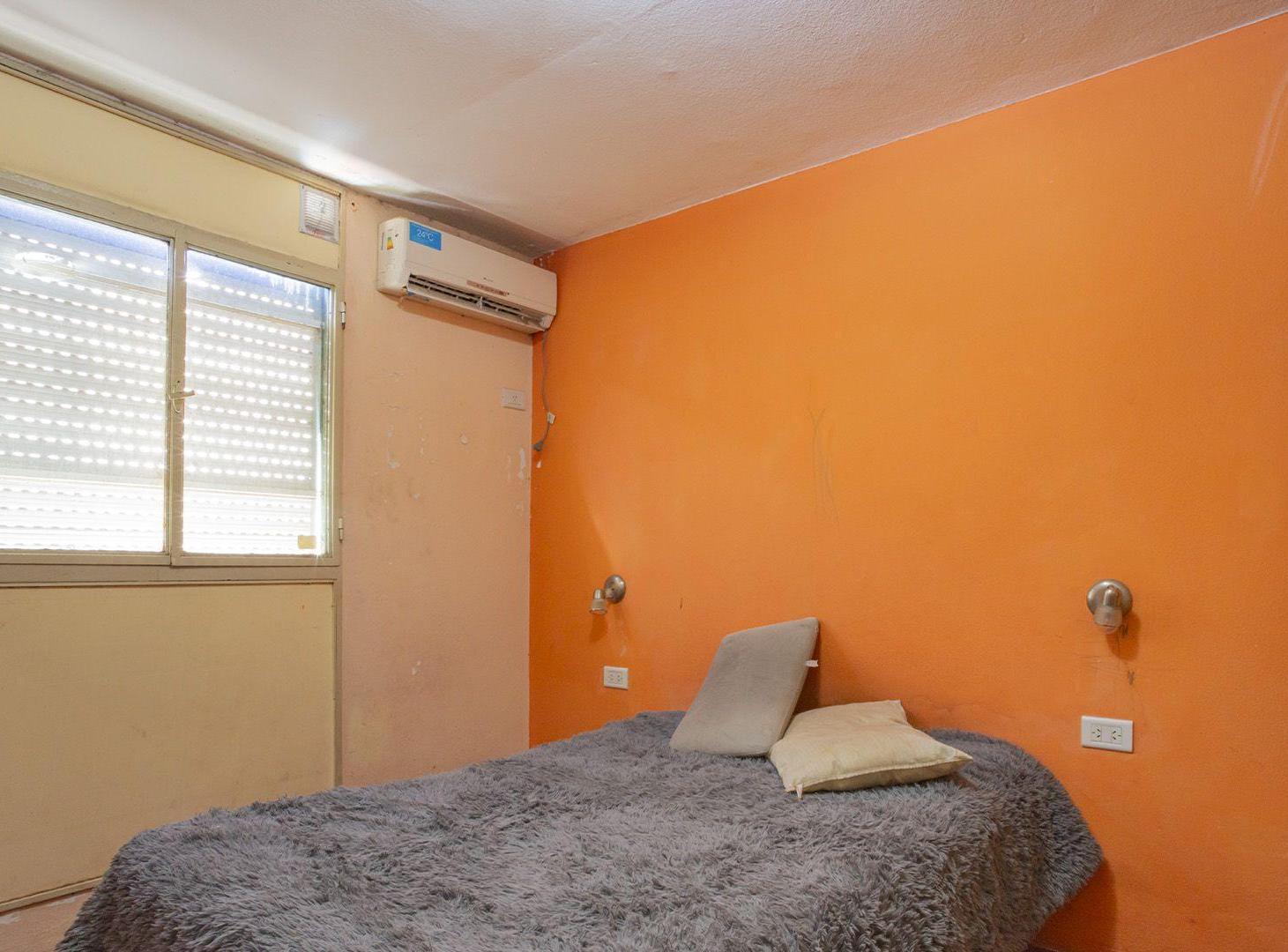 Foto de VENTA DEPARTAMENTO 2 DORMITORIOS, COCHERA, BALCON, imagen 2