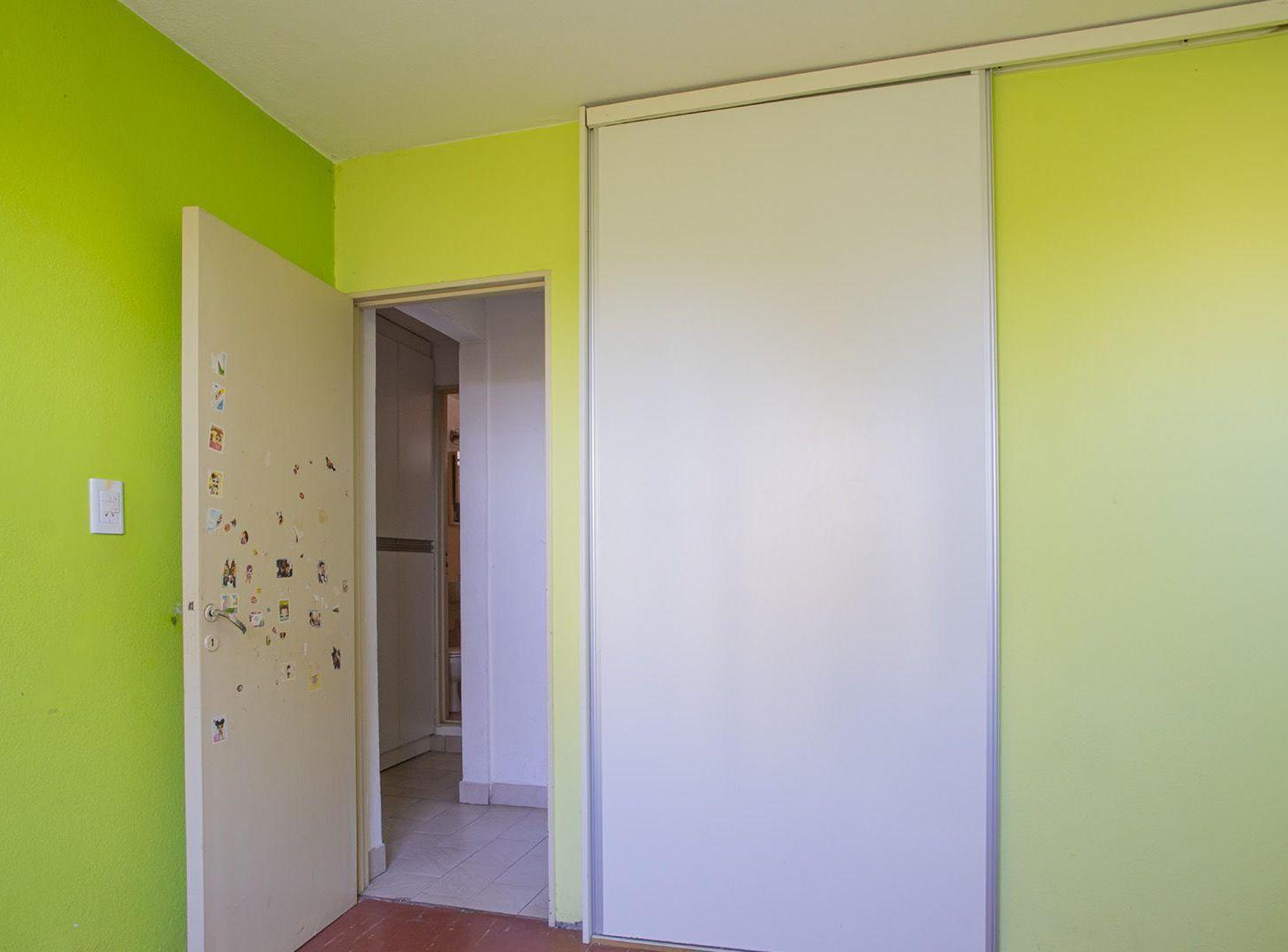 Foto de VENTA DEPARTAMENTO 2 DORMITORIOS, COCHERA, BALCON, imagen 3