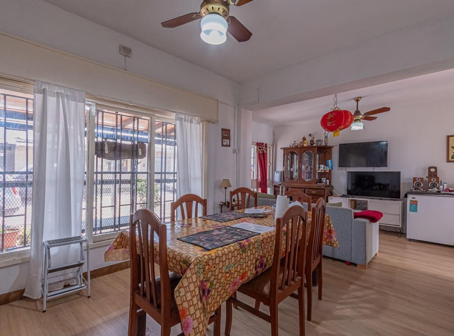 Foto de VENTA DOS CASAS EN BARRIO ACINDAR, imagen 1