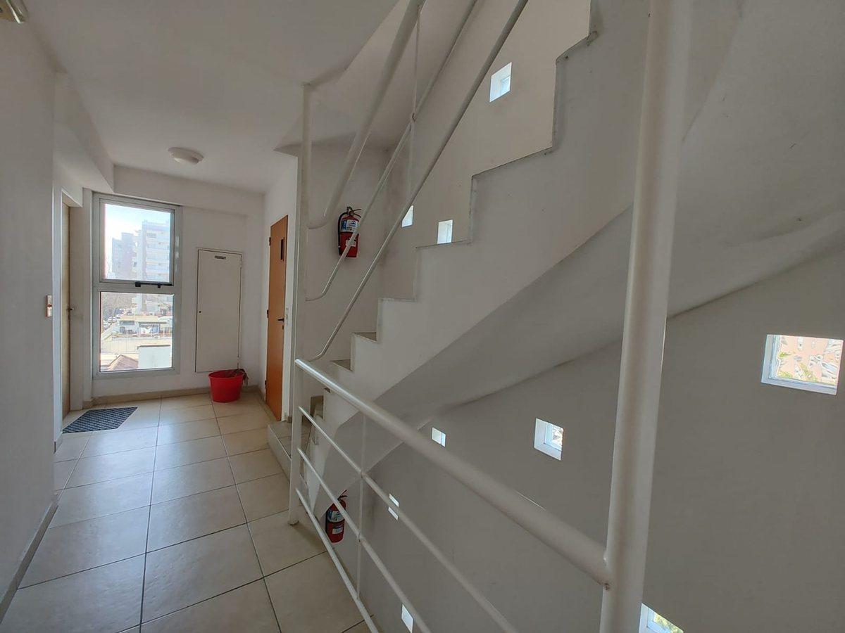 Foto de VENTA MONOAMBIENTE - BALCON - QUINCHO - A ESTRENAR, imagen 2