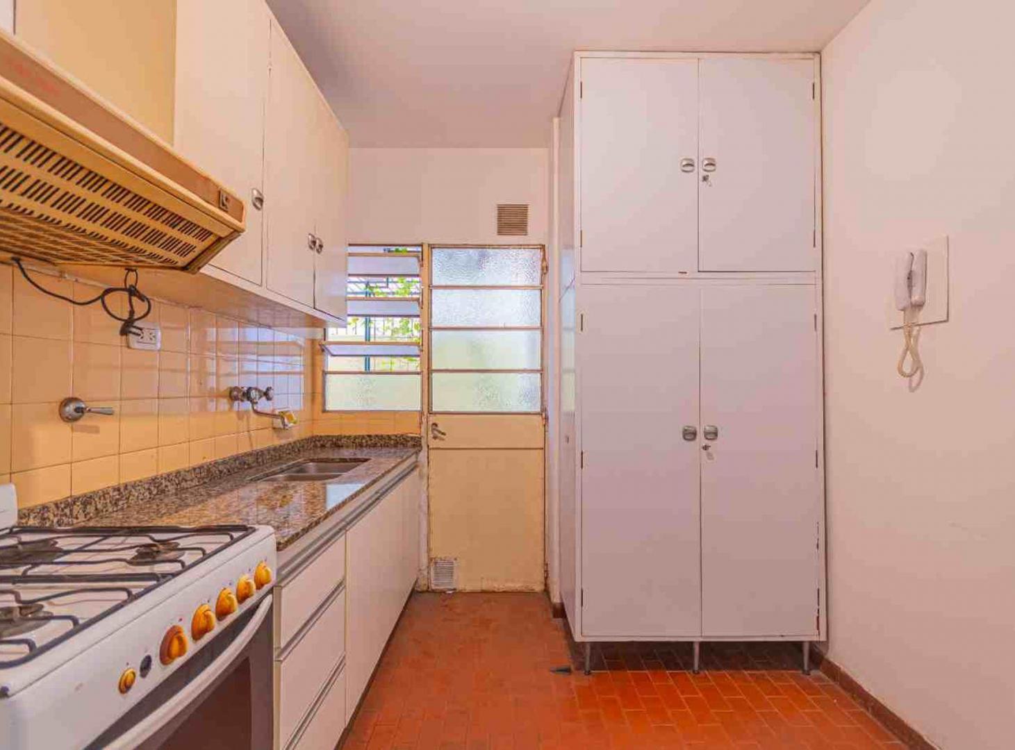 Foto de VENTA DEPARTAMENTO 2 DORMITORIOS CON PATIO, MARTIN, imagen 1