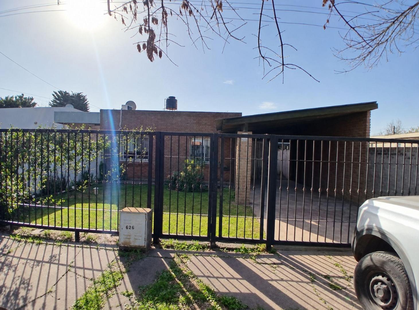 Foto de Moderna casa de 2 dormitorios en Ricardone, imagen 1