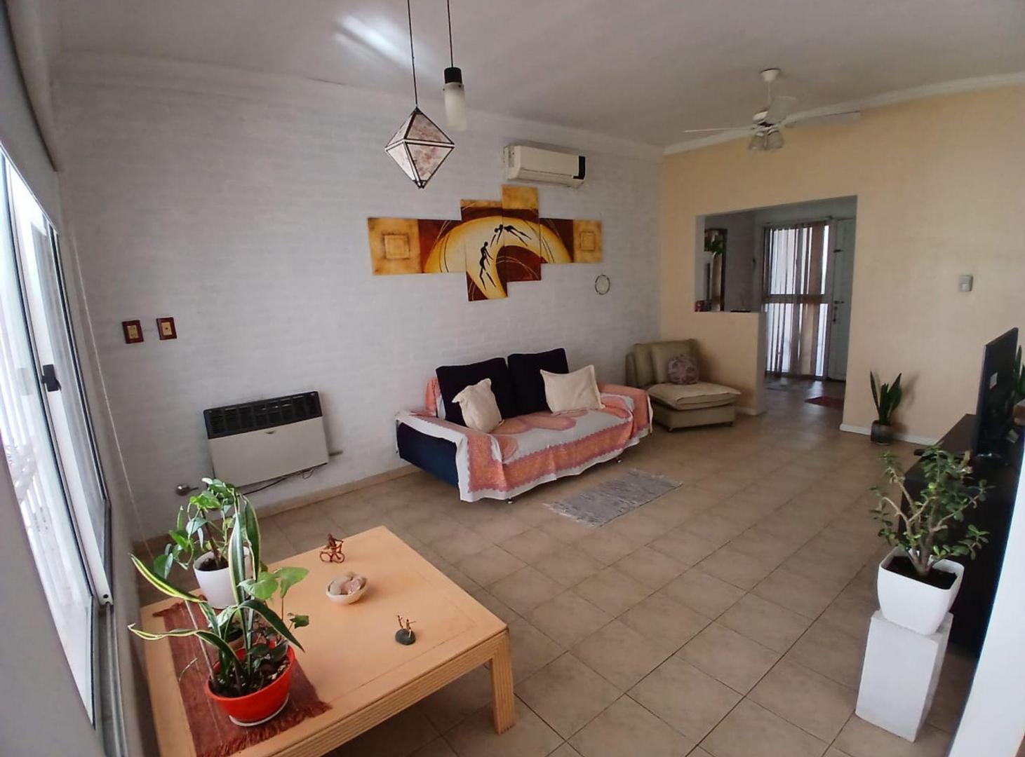 Foto de Moderna casa de 2 dormitorios en Ricardone, imagen 4