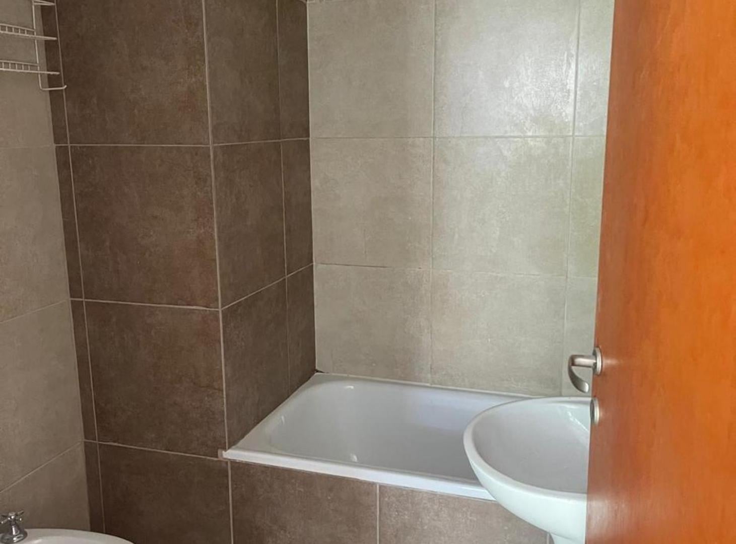Foto de Alquiler Monoambiente 2piso escalera, imagen 4