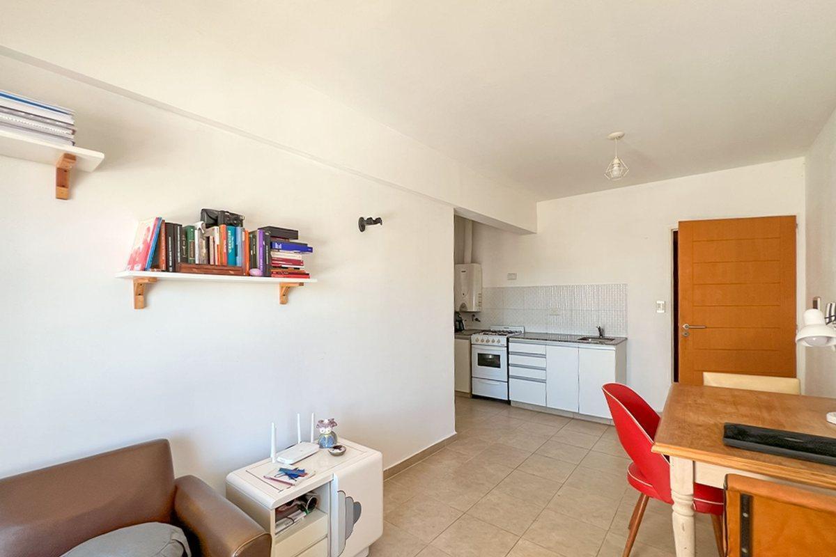 Foto de VENTA DEPARTAMENTO UN DORMITORIO RIOBAMBA 81, imagen 3