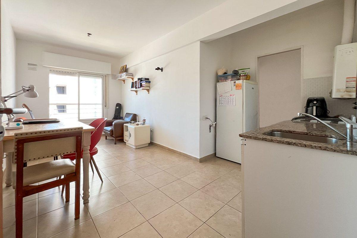 Foto de VENTA DEPARTAMENTO UN DORMITORIO RIOBAMBA 81, imagen 4
