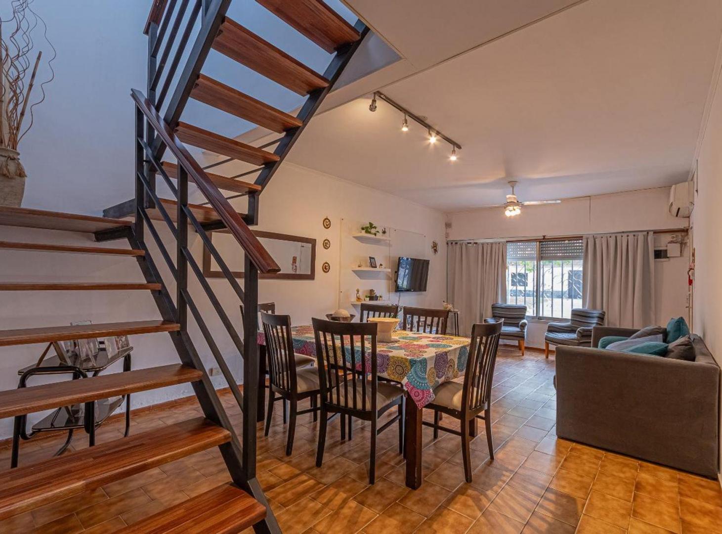 Foto de Venta casa 3 dorm. Patio y pileta. Impecable, imagen 3