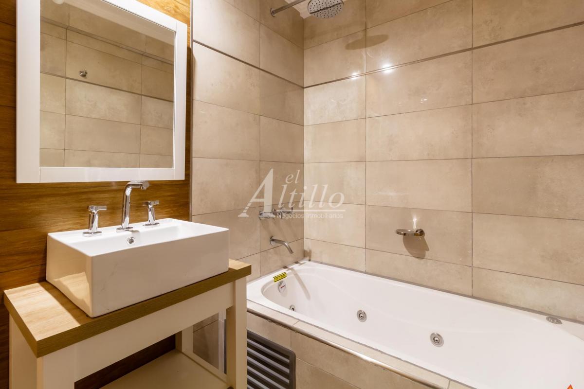 Venta Depto 4 Amb C/2 Cocheras 1