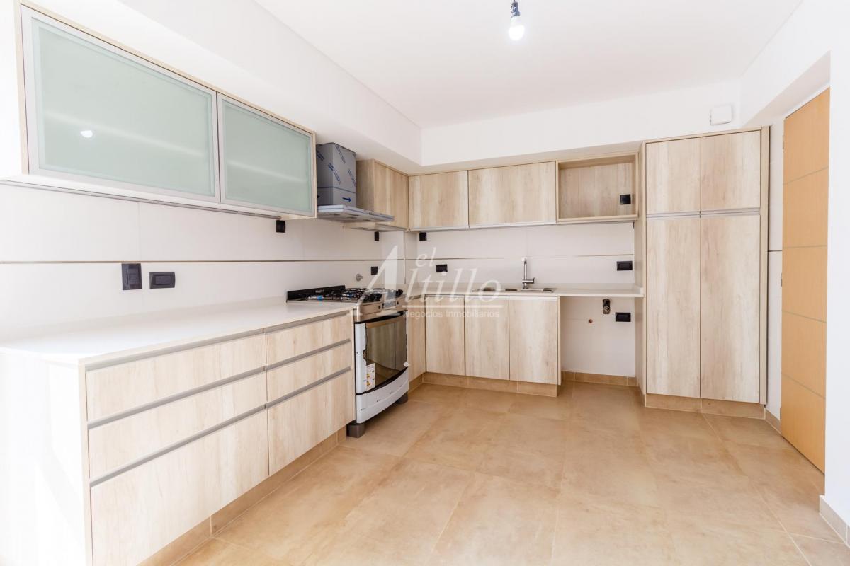 Venta Depto 4 Amb C/2 Cocheras 2