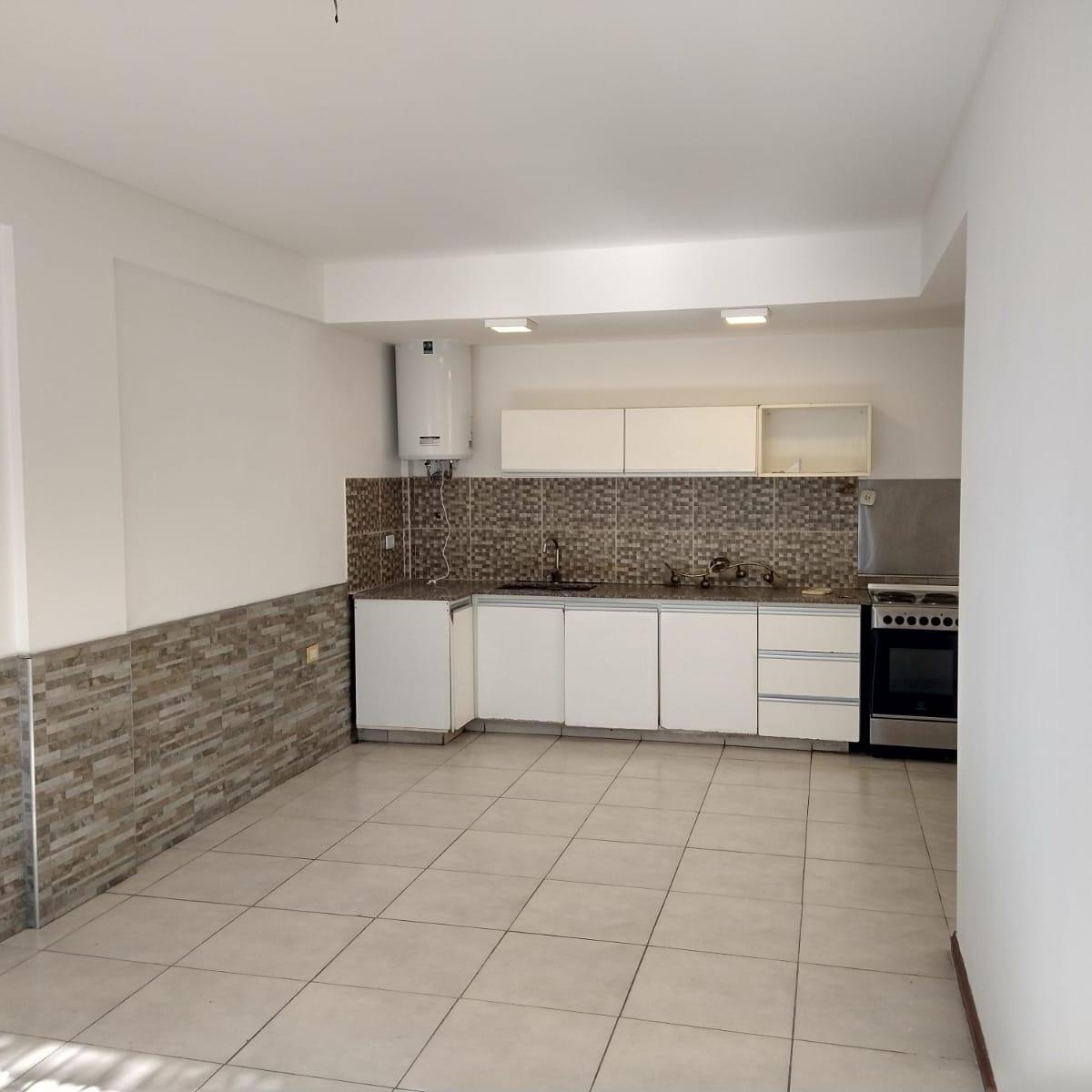 Venta 3 Amb en Hermosa Zona 4
