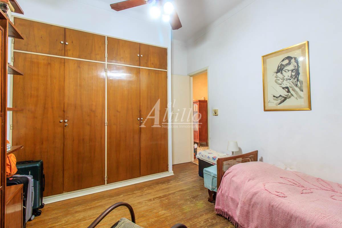 Venta Casa 5 Amb en Flores con Garaje 4