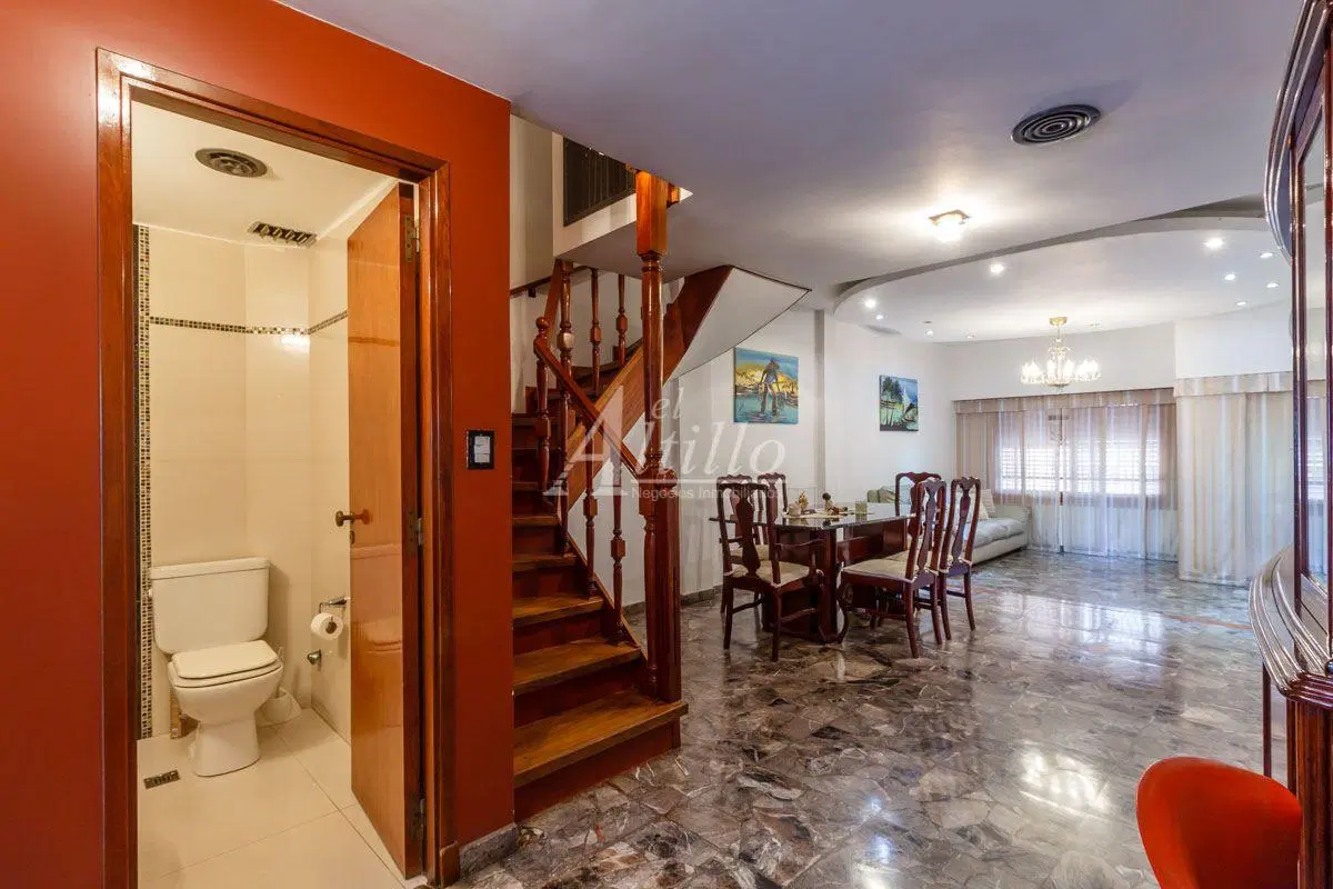 Venta Duplex 4 amb c/cochera y fdo libre 2