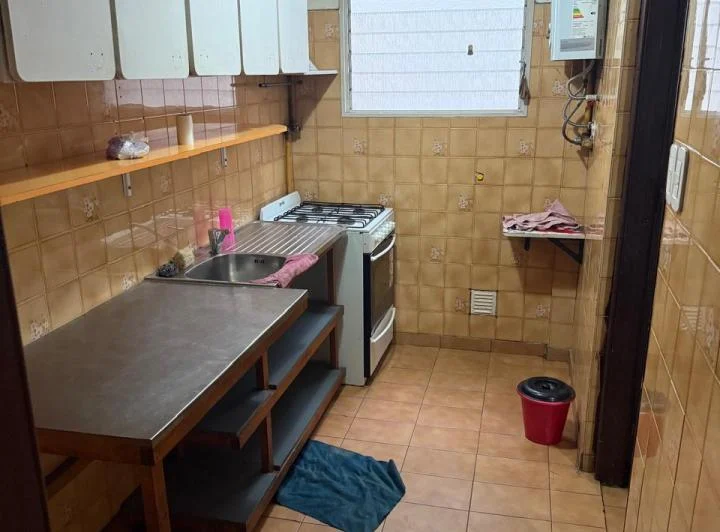 Excelente PH 4 amb. 150m2 con balcón y terraza en Almagro. USO COMERCIAL 5