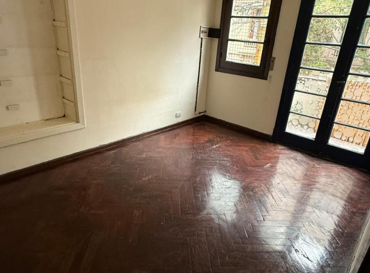 Excelente PH 4 amb. 150m2 con balcón y terraza en Almagro. USO COMERCIAL 4