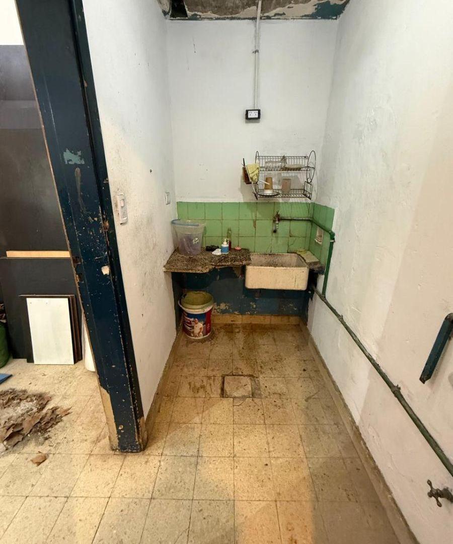 Foto de Unico local comercial 30m2 en zona residencial de Florida, Vte López!, imagen 1