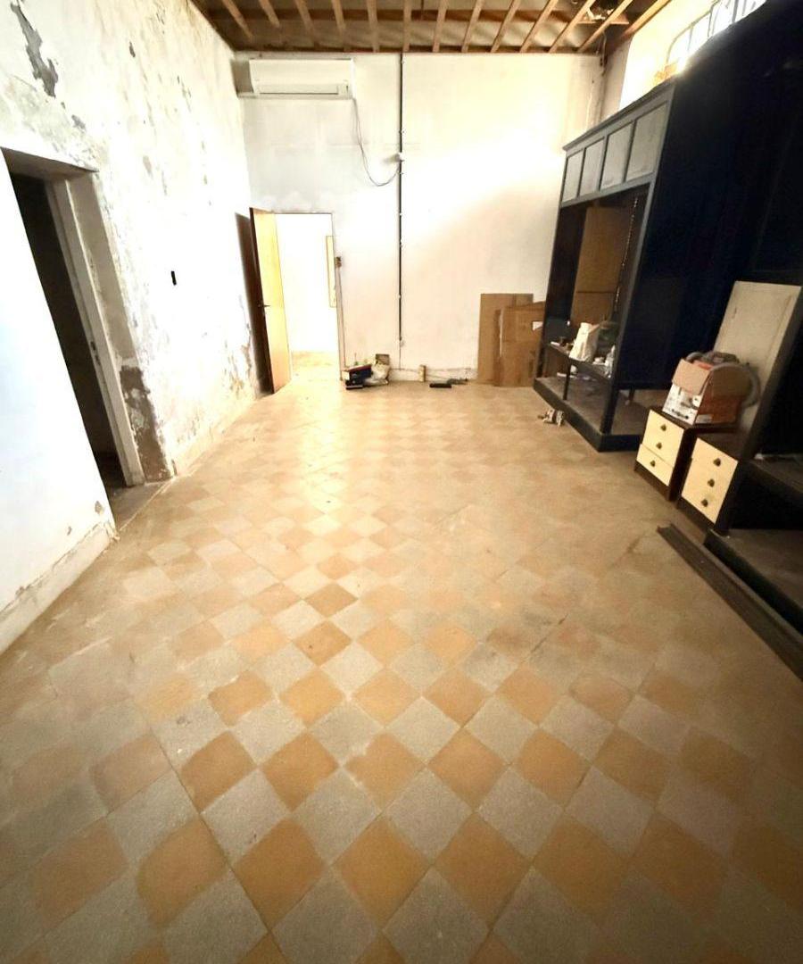 Foto de Único Local Comercial en Terreno Propio en Venta 151 m² en Barrio Doho, imagen 5