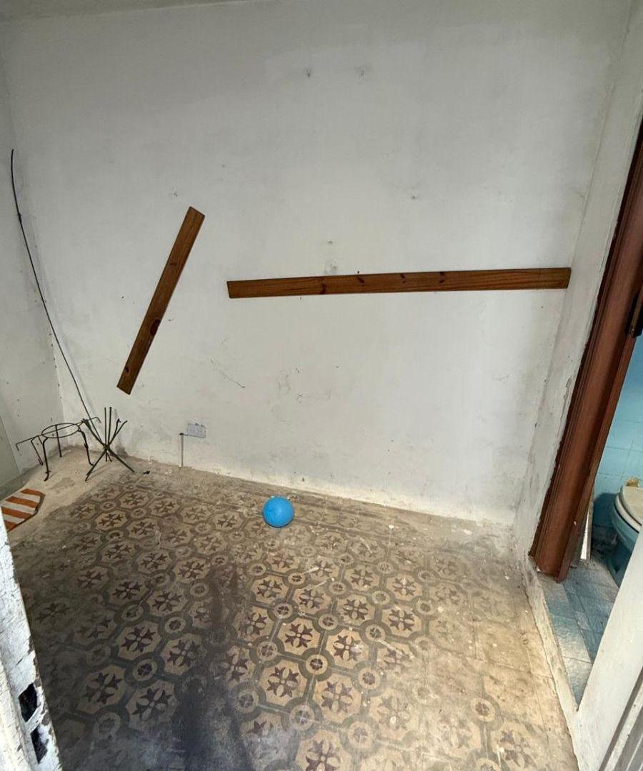 Foto de Único Local Comercial en Terreno Propio en Venta 151 m² en Barrio Doho, imagen 2