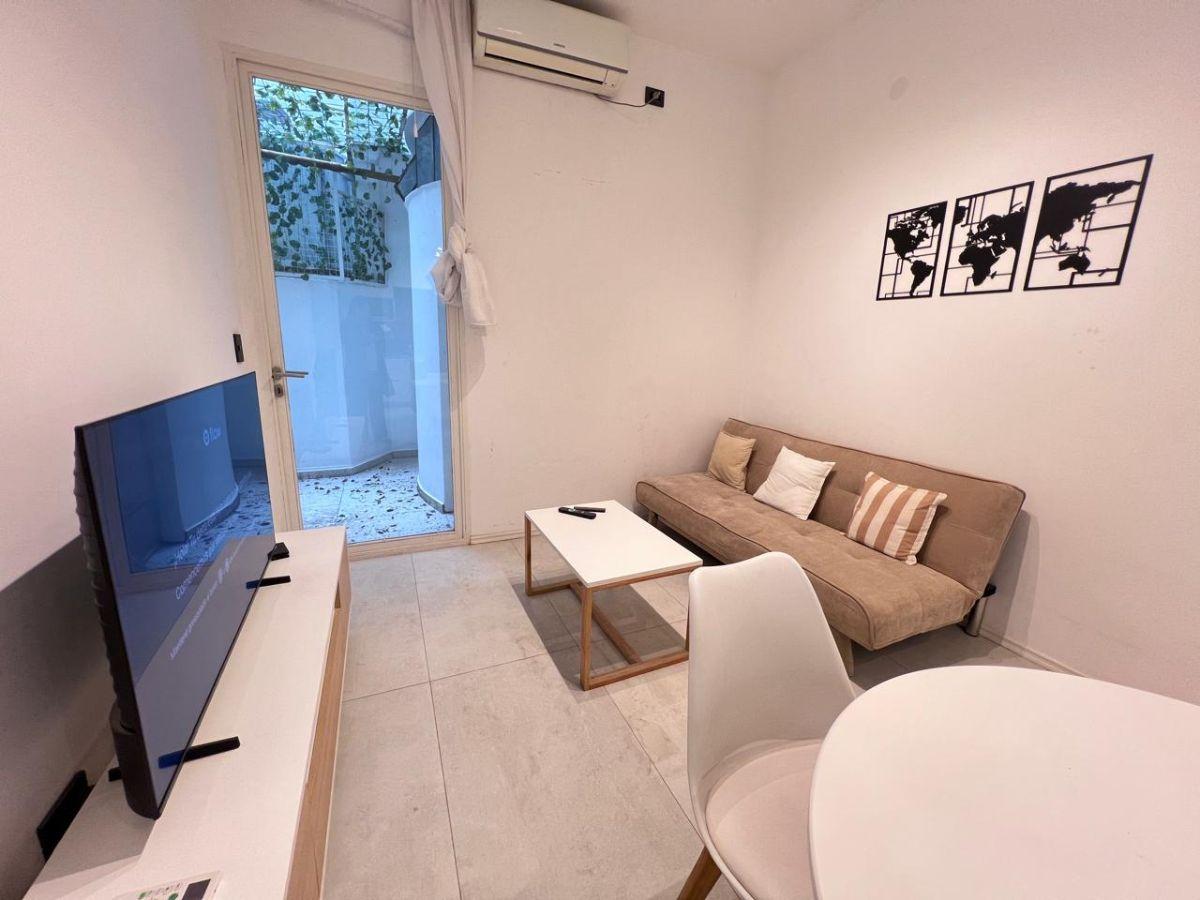 Foto de Hermoso 2 ambientes amoblado con patio 51m2 en Distrito Audiovisual de, imagen 1