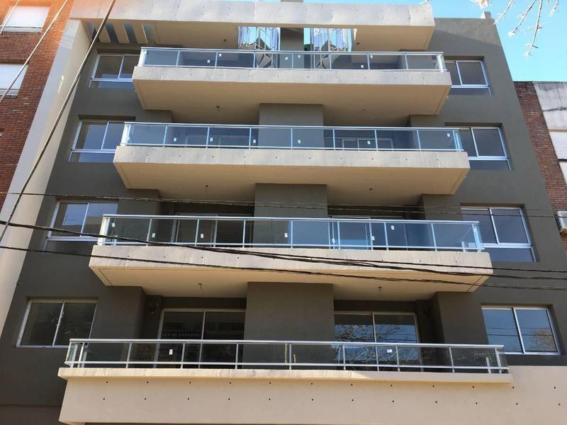 Retasado! Departamento en Venta Ubicado en San Fernando, G. B. a. Zona Norte, Argentina 3