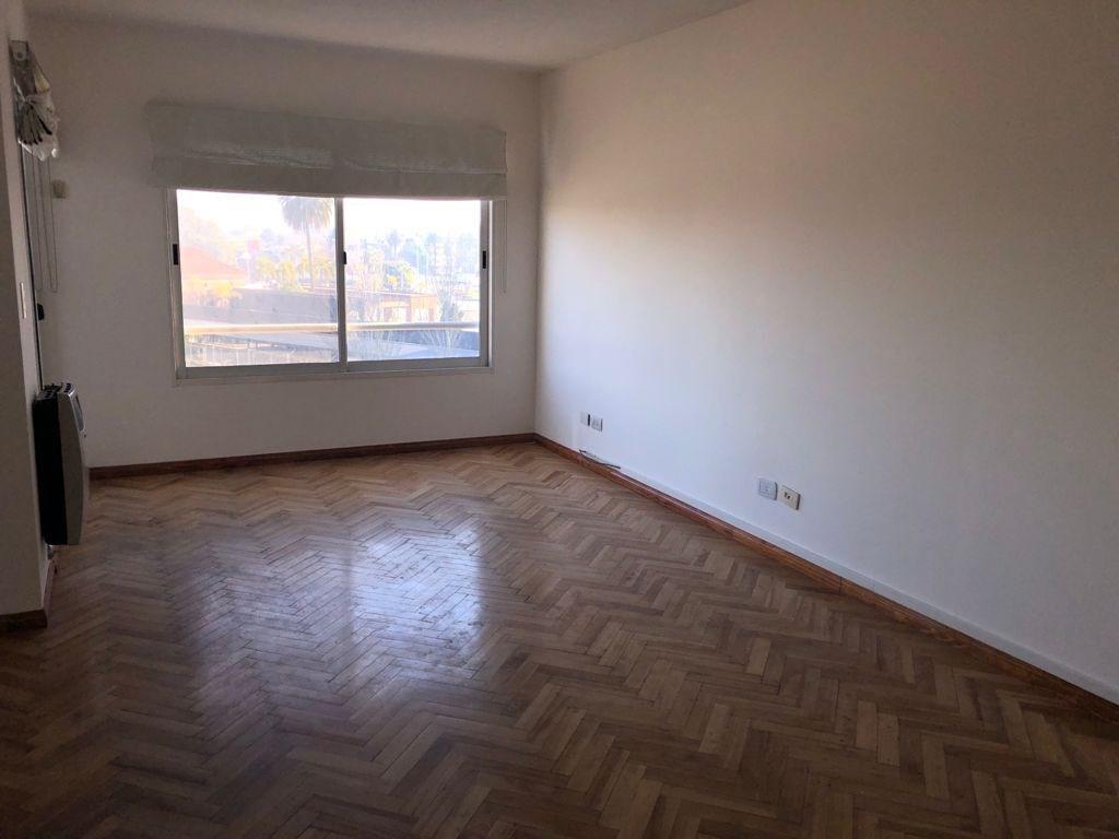Foto de Departamento en Alquiler en Tigre, G.B.A. Zona Norte, Argentina, imagen 2
