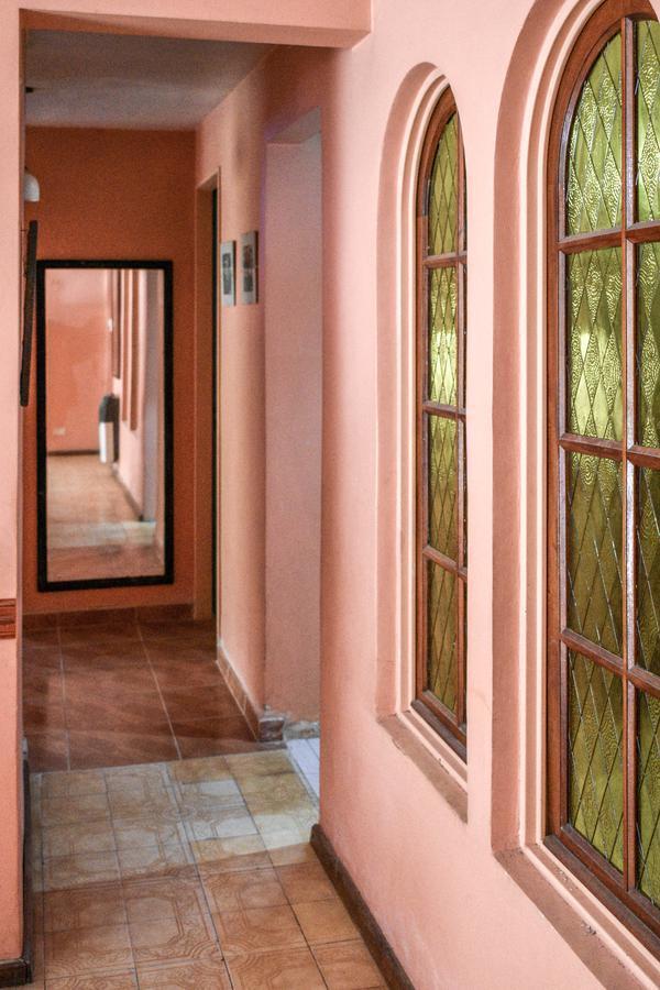 Departamento de 4 Ambientes en Venta con Jardín y Patio en Flores 1