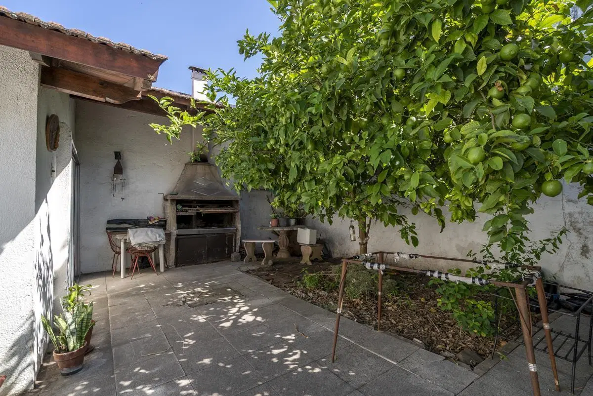 Casa en venta 4 ambientes con jardin y cochera en Villa Ballester 4